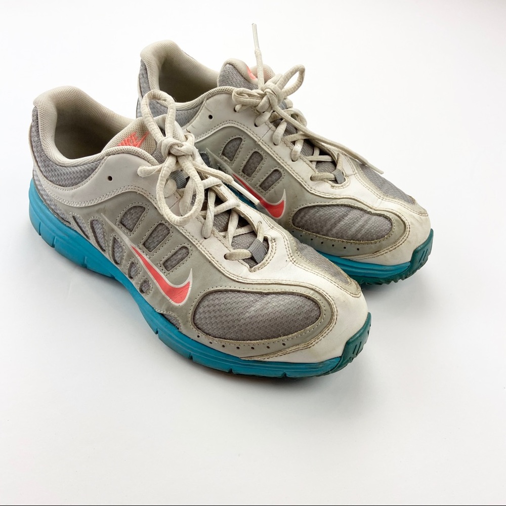 Nike Tennis Shoes Girls Size 7 Youth